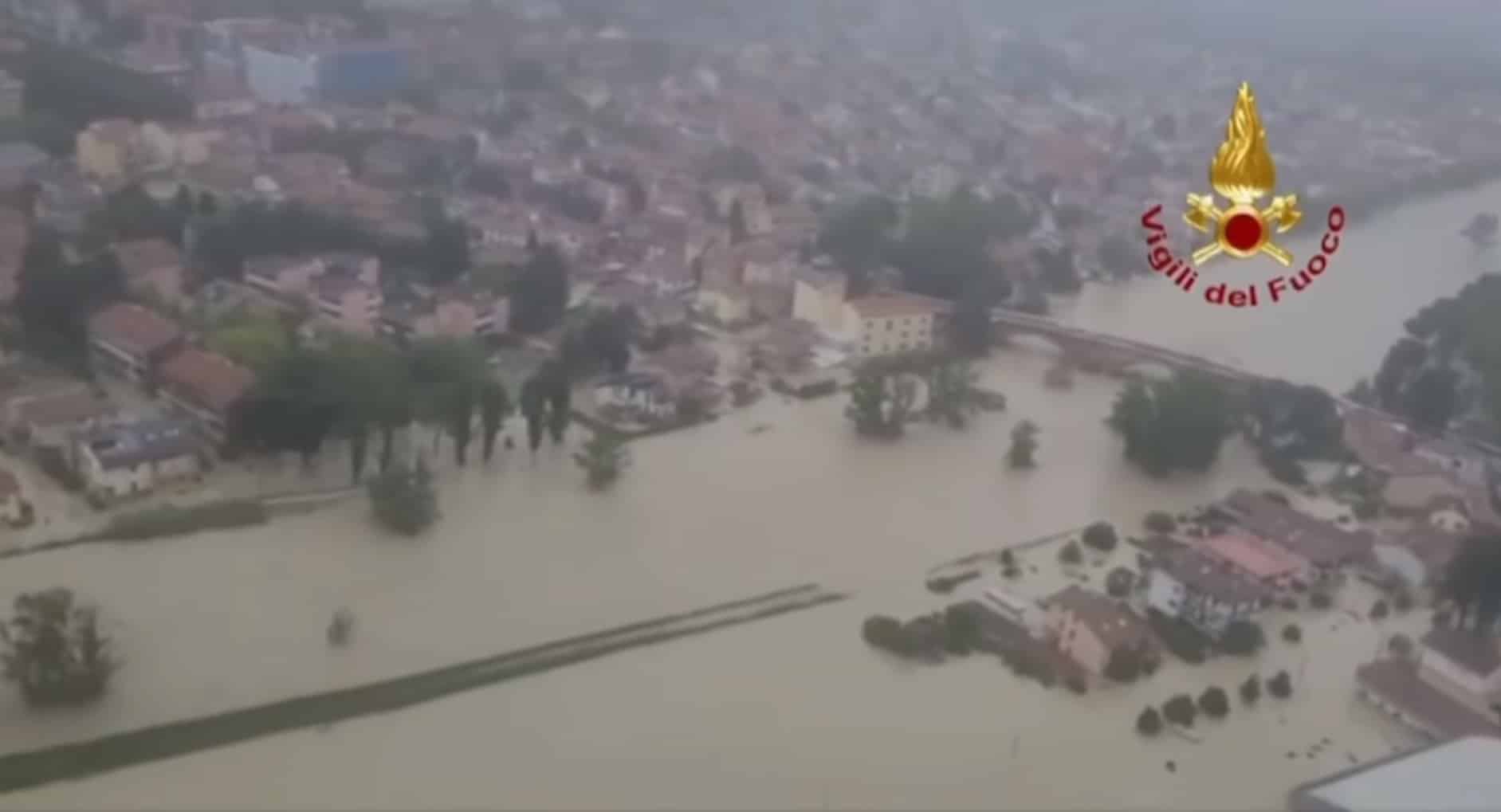 Maltempo In Emilia Romagna Piogge E Esondazioni Tre Morti E Quattro