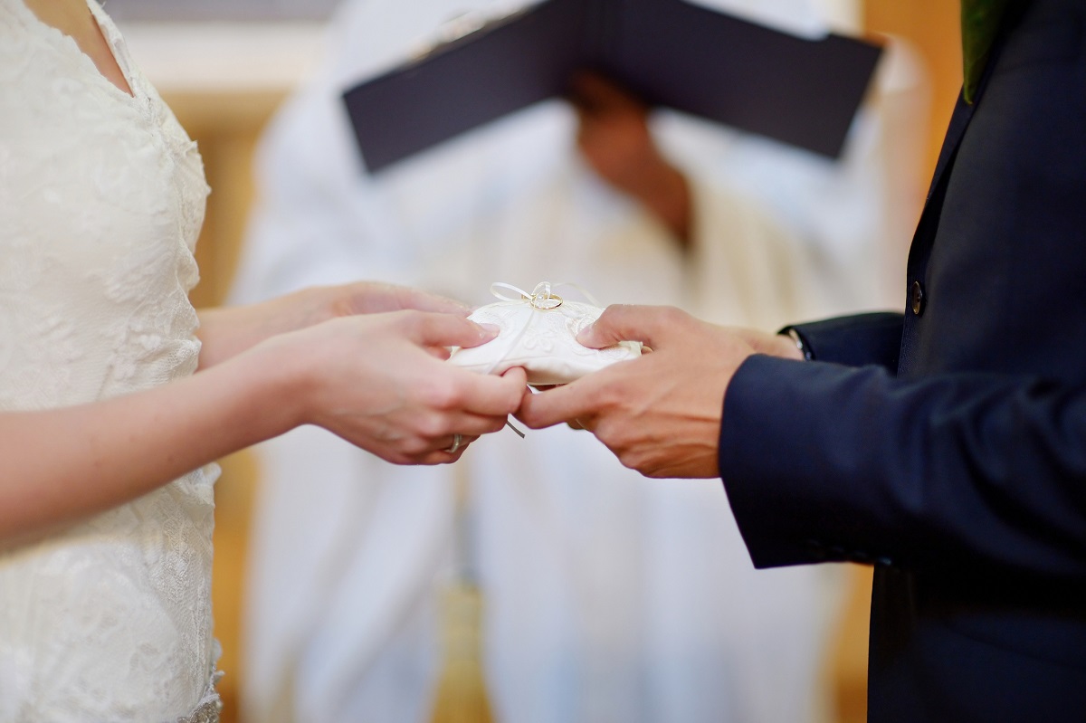 Istat: in calo coniugati, crescono celibi, nubili e divorziati
