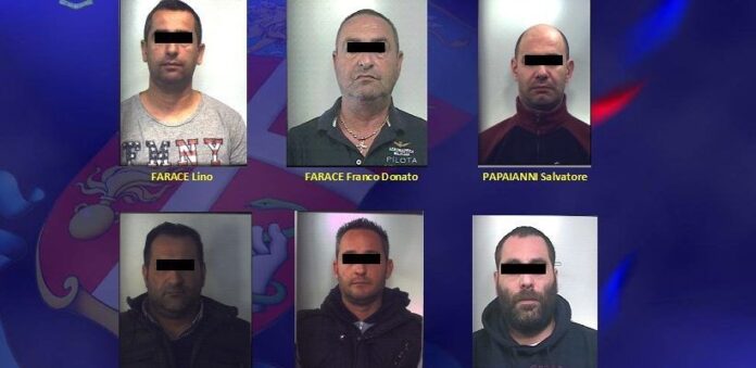 I nomi degli arrestati dell'operazione Clone