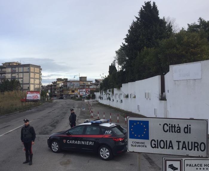 Gioia Tauro: i Carabinieri denunciano 14 persone