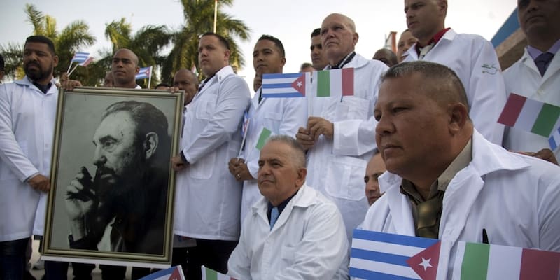 Covid, la Brigata dei medici cubani arrivati in Italia