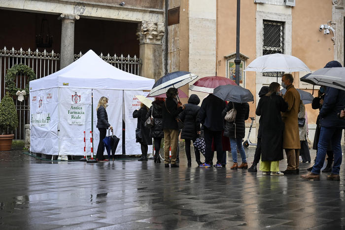 Covid19, il tasso di contagio in Calabria ritorna a crescere e si attesta al 18.10%.