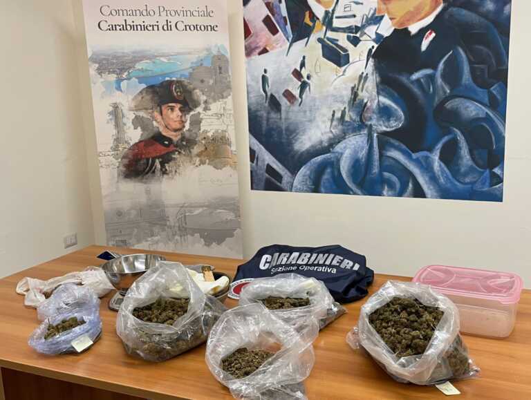I carabinieri sequestrano oltre 1,5 kg di marijuana, due arresti a Scandale (KR)