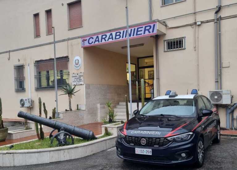 Isola di Capo Rizzuto: Carabinieri arrestano i responsabili di vari furti e una rapina