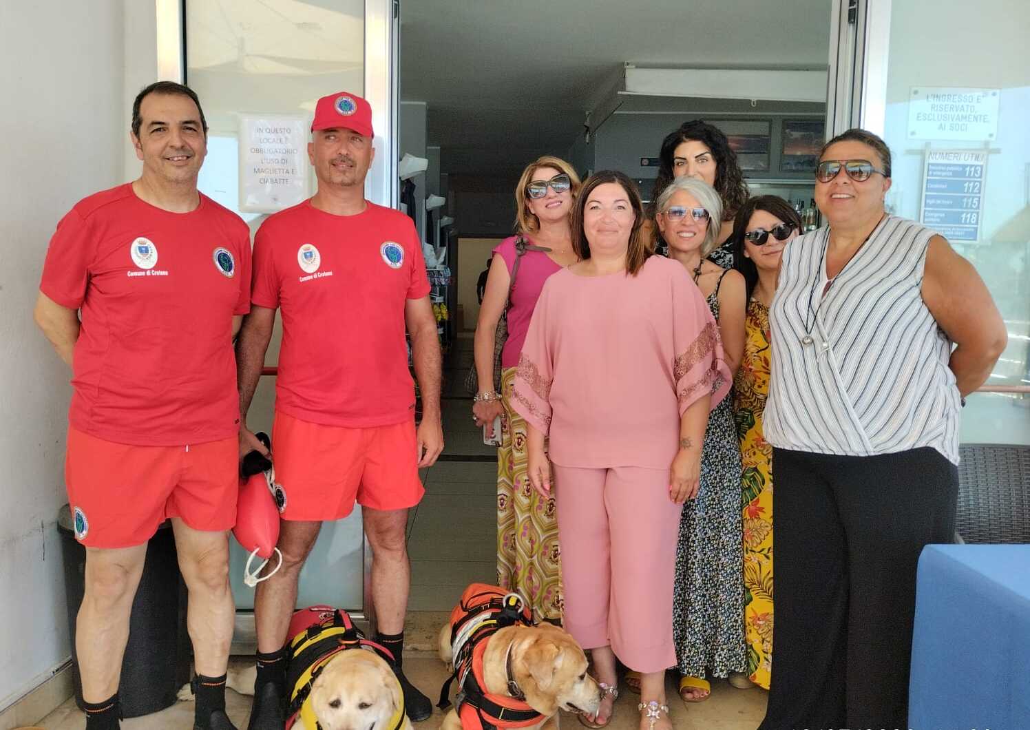 Crotone: nei fine settimana cani da salvataggio sulle spiagge libere
