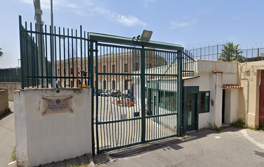 Pestaggio detenuto a Reggio Calabria, a processo 6 agenti penitenziari